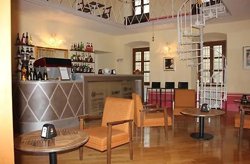 La Meridiana فندق